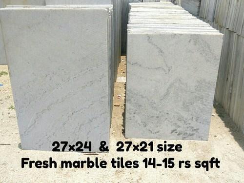 beige marble tile