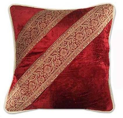 Rectanglar Stylish Cushion, for Home, Hotel, Office, Style : Antique