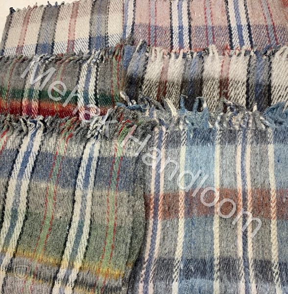 Checked New Zealand Woolen Blanket, Feature : Anti-Wrinkle, Comfortable, Easily Washable, Impeccable Finish