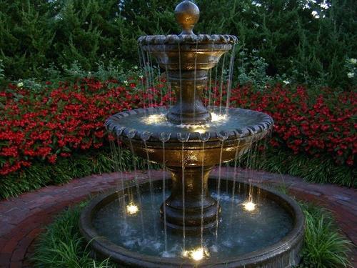 Polished Garden Water Fountain, Power Source : Electric