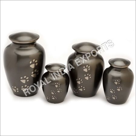 Slat Paw Print Vertical Brass Urn, for Home Decor, Hotel Decor, Restaurant Decor, Packaging Type : Carton Box