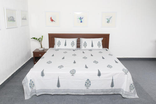 White Cotton Bed Sheets