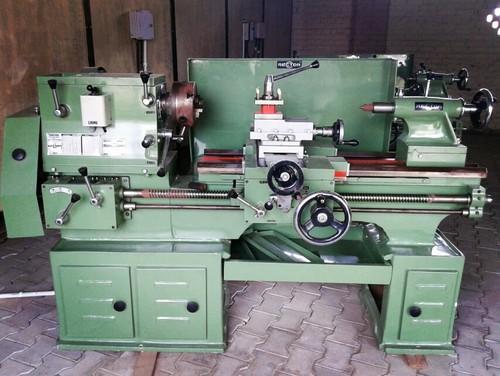 Rector Enterprises Medium Duty Lathe Machine