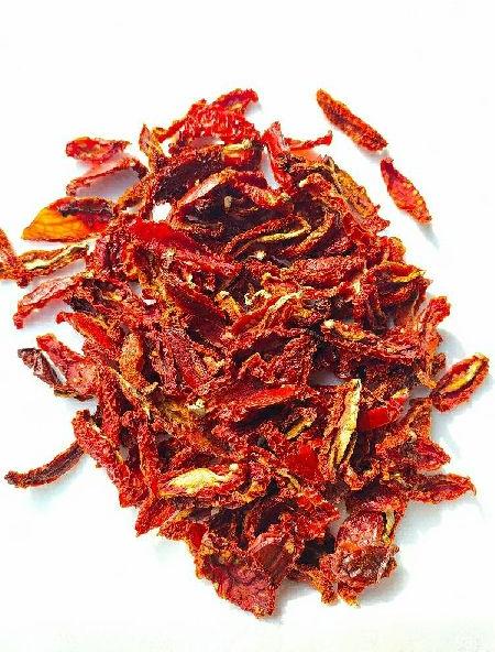 Dehydrated tomato flakes, Packaging Type : Plastic Bags