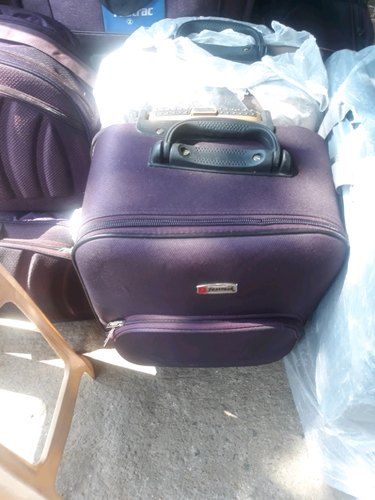 Polyester luggage trolley bag, Pattern : Plain