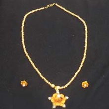 Rose Pendant Set With Orange Beads, Gender : Women's