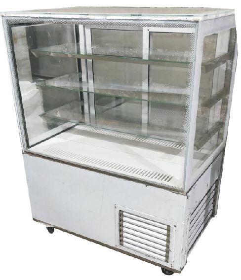 Automatic Metal Electric Cake Display Counter, for Restaurant, Power : 1-3kw