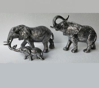 Elephant Family Metal Statue