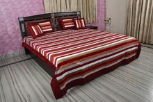 Striped Designer Silk Bed Sheet, for Home, Hotel, BEDROOM, Size : 220 X 270 cm.