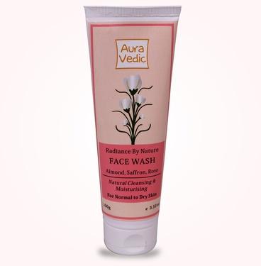 Auravedic Radiance by Nature Face Wash