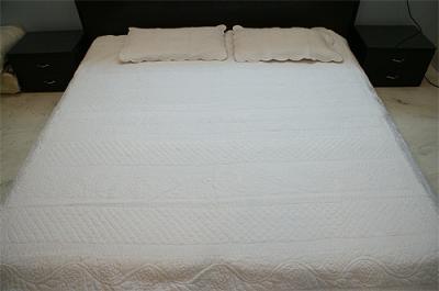 white bed cover set