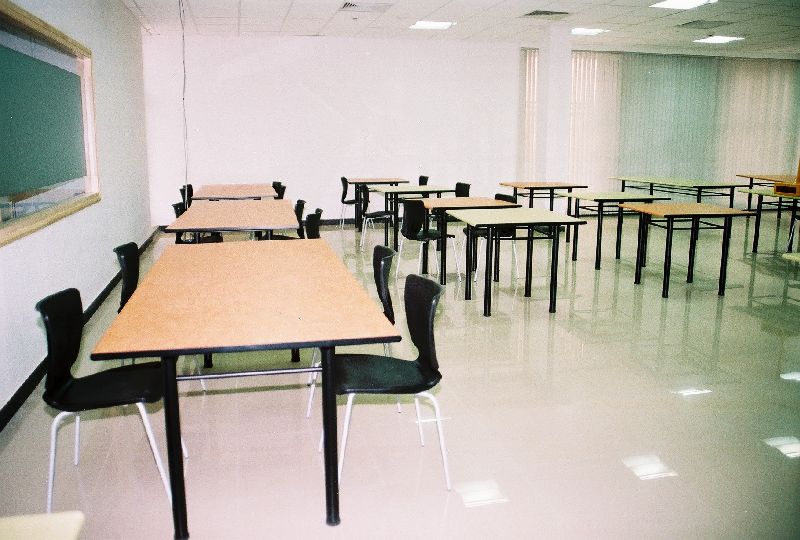 Polished Plain Canteen Table, Feature : Crack Proof, Fine Finishing, Scratch Proof