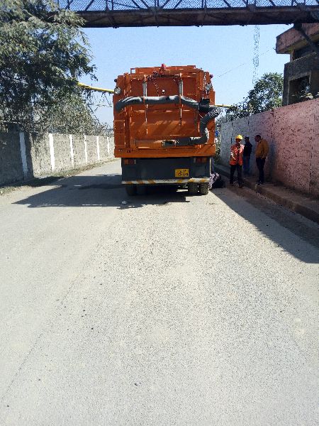 Street Sweeper Truck