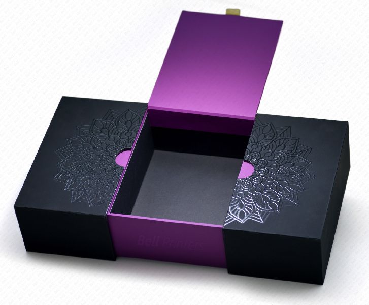 Beautiful Purple and Black Luxury Cosmetic Rigid Box Packaging Sample Box