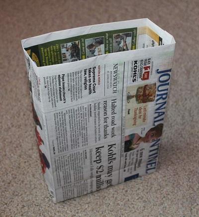Newspaper pouches, Size : 8W x 8H x 4G 