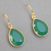 Green onyx earring