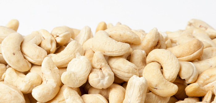 Curve Dried Cashew Nuts, for Food, Snacks, Sweets, Packaging Type : Pouch, Pp Bag, Sachet Bag