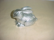 GEETA INTERNATIONAL RABBIT ANIMAL STATUE