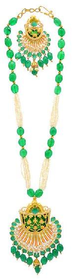 Beautiful Green Color Drops Pearl String Necklace Set with Earrings