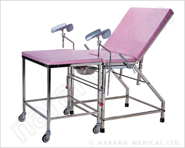 Delivery Bed, with Removable Legs Section On castor