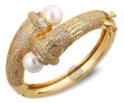 Pearls Designer golden hand cuff