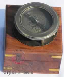 Magnifying Compass With Wood Case