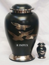 Rare Impex Metal home Brass urns, Style : American Style