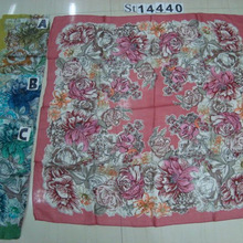 UNITED EXPORT Tebi silk scarf, Size : Size 100X100 cms