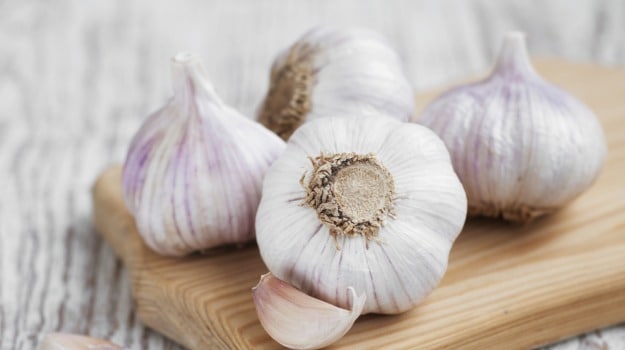 Organic Fresh White Garlic, Feature : Dairy Free, Moisture Proof, Moisture Proof, Gluten Free