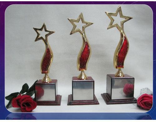Aluminium Star Shaped Sports Trophy, Color : Golden (Gold Plated)