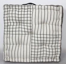 White Color Box Cushion, Technics : Woven