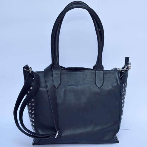 Black Leather Handbag, for Office, Shopping, Pattern : Plain