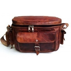 Plain Leather Camera Bag, Feature : Attractive Design, Durable, Shiny Look