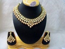 Kundan necklace set- Imitation Jewelry, Color : Golden