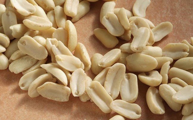 Split Peanut Kernels