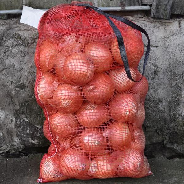 Organic red onion, for Cooking, Packaging Type : Loose