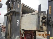 BLACK & GOLD MARBLE, Marble Type : Onyx, Stone Form : Block