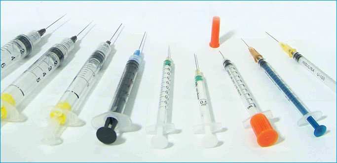 Auto disable syringes