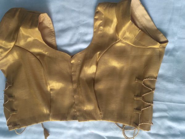 Plain Golden Brocade Saree Blouse, Size : M, XL