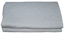 Indian Divine Cotton White Quilt, for Home, Hotel, BEDROOM, Size : 90 X 108 Inch