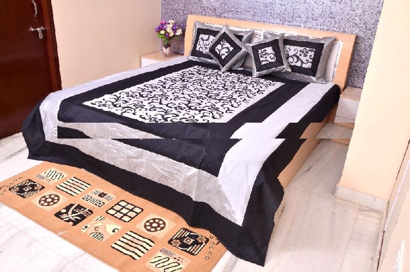  Bed Spread, for Home, Hotel, Pattern : Embroidered