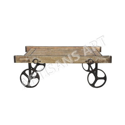 ANTIQUE VINTAGE 4 WHEELS COFFEE TABLE, Feature : Multifunctional, Strong, Industrial, Movable