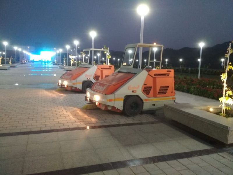 Ride on Road Rental Cleaning Machine