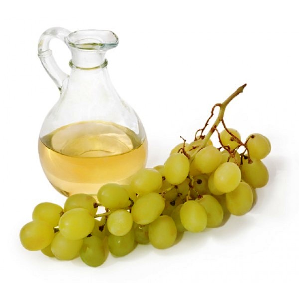 Organic Grape Seed Oil, For Medicines, Packaging Type : Glass Bottels