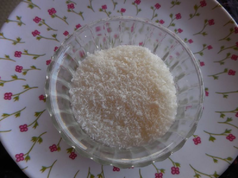 desiccated coconut