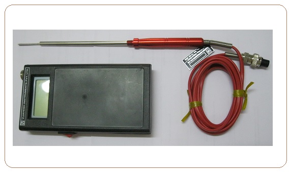 Digital Temperature Indicator with Sensor