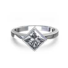 White Gold Ring, Main Stone : Diamond