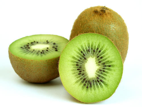 Organic Fresh Kiwi, Packaging Type : 10-100kg