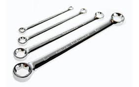 Polished Iron Spanners, for Automobiles, Fittings, Plumbing, Length : 0-15mm, 30-45mm, 45-60mm, 60-75mm