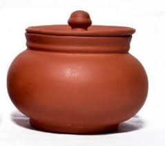 Hexagon Shape Clay Dahi Pot, Feature : Striking designs, Flawless finish, Mitticool Earthen